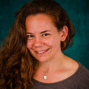Women (Jessica Martens) headshot, smiling